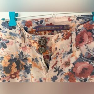 Boom Boom Jeans - Floral pattern